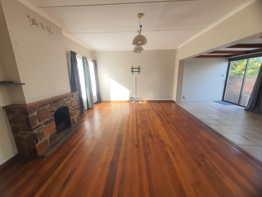 3 Bedroom Property for Sale in Sunnyridge Eastern Cape
